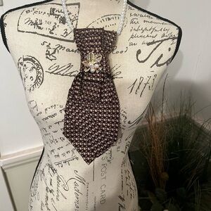 Elegant Burgundy Patterned Necktie Necklace with Pearl Accent